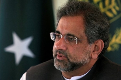 Pakistan: Former PM Shahid Abbasi approaches Election Commission to register new party