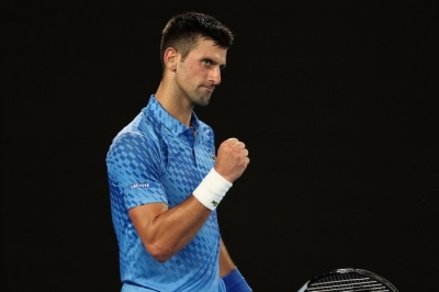 Dominant Djokovic eases through to Australian Open final