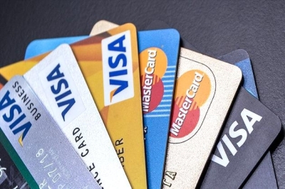 US administration to limit late fees for credit cards
