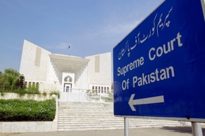 Pakistan: Lawyers’ bodies approach SC for constitution of full court to hear allegations of interference in judiciary