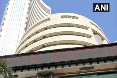 Sensex, Nifty end in red in choppy day; UltraTech Cement, MM, Infosys fall