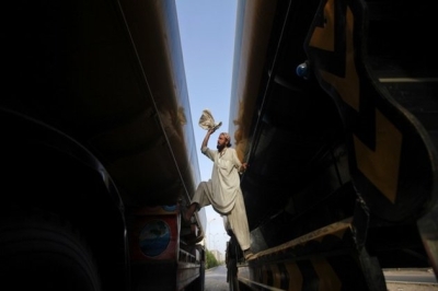 Pak oil firms make huge profits through tax-free imports