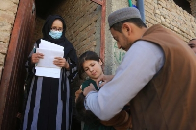 Asia Album: Afghan children receive anti-polio vaccine