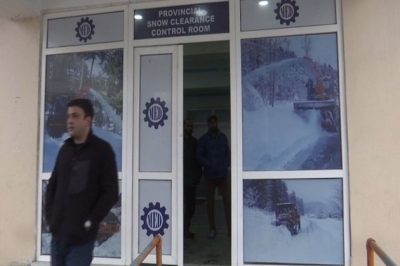 J-K administration sets up snow control room in Srinagar to monitor level of snowfall