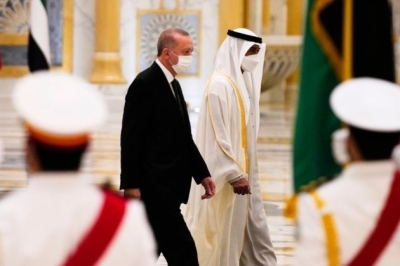 Erdogan Visits UAE in Bid to Repair Ties with Arab World